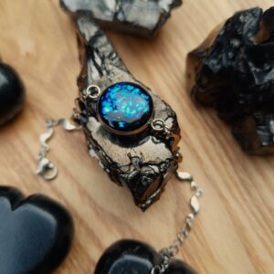 SHUNGITE BRACELET Stylish Eye catching, Emf shield, Rapid Detox Aid, Energy Wellness Boost